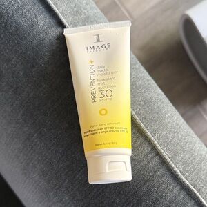 Image skincare- Daily Matte Moisturizer SPF 30